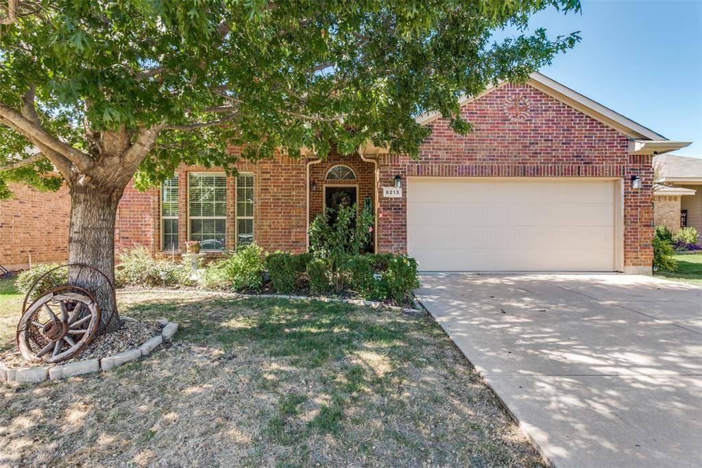 Fort Worth, TX 76179,8213 Deer Bluff Lane