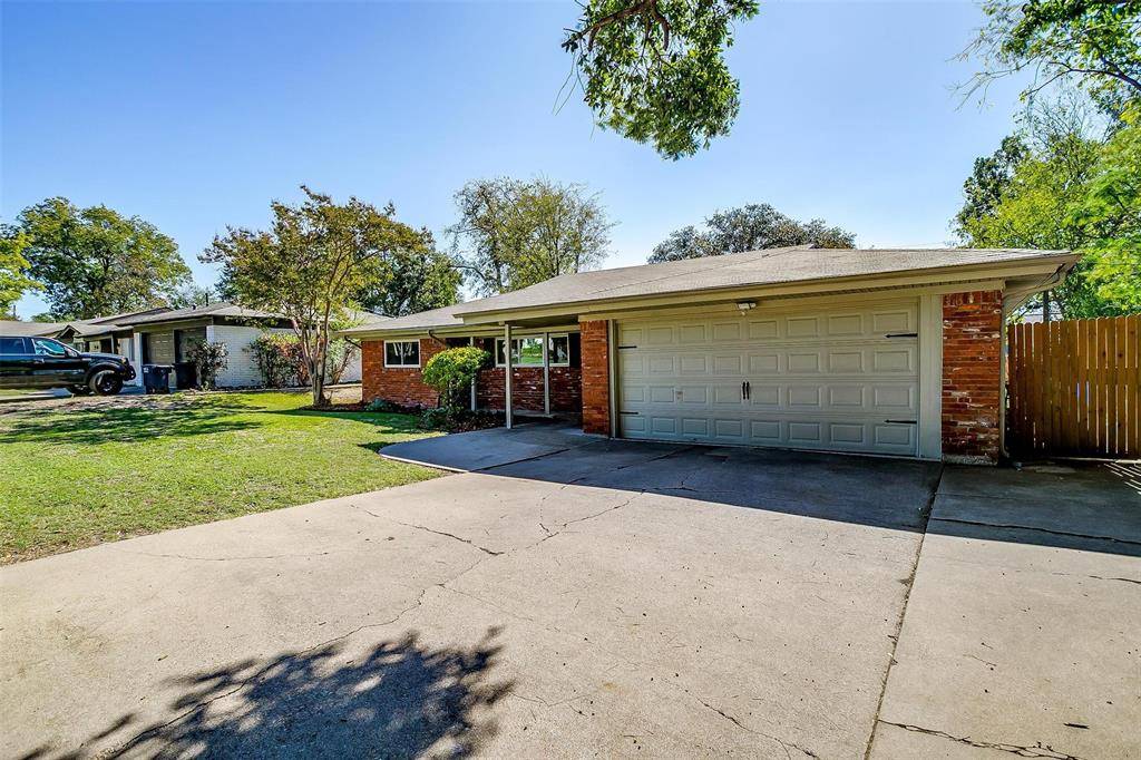 Fort Worth, TX 76133,5233 Cockrell Avenue