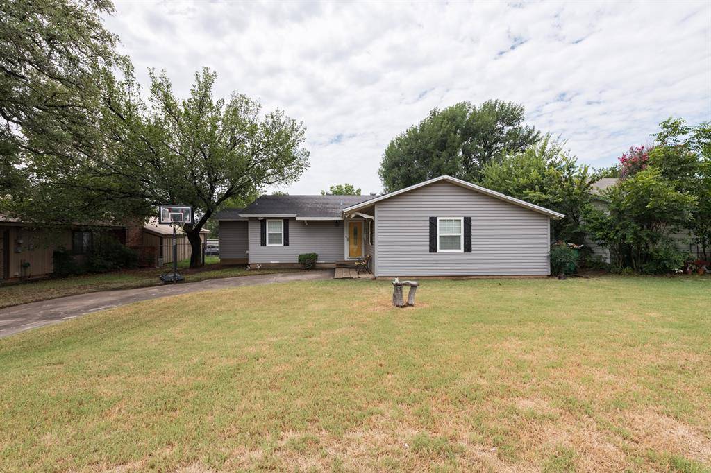 Henrietta, TX 76365,411 E Bois D'Arc Street