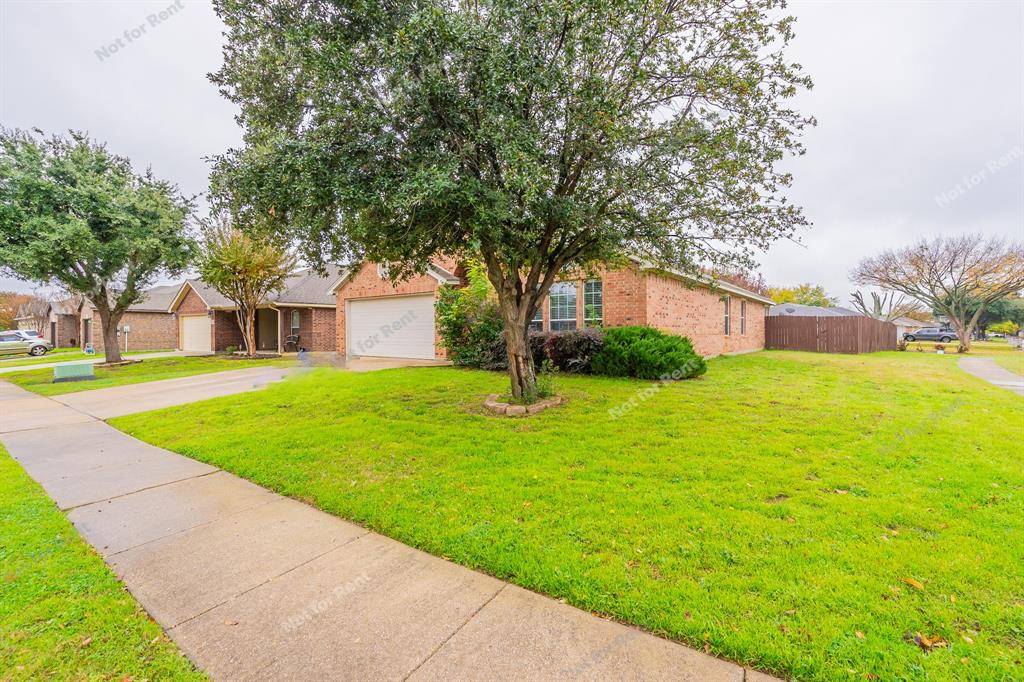 Burleson, TX 76028,800 Bur Oak Drive