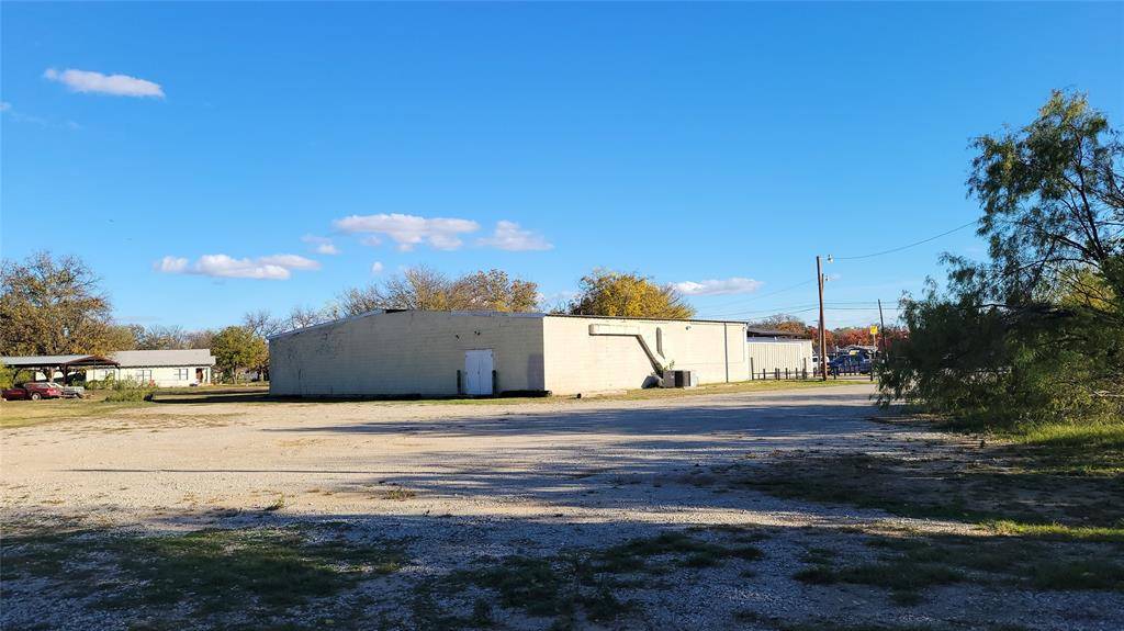 Brownwood, TX 76801,717 W Commerce Street