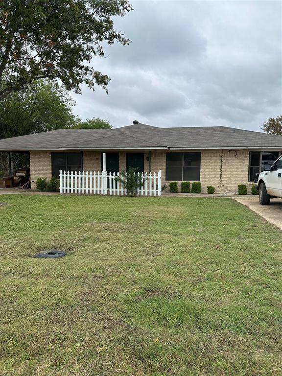 Waxahachie, TX 75165,120 Redbud Street