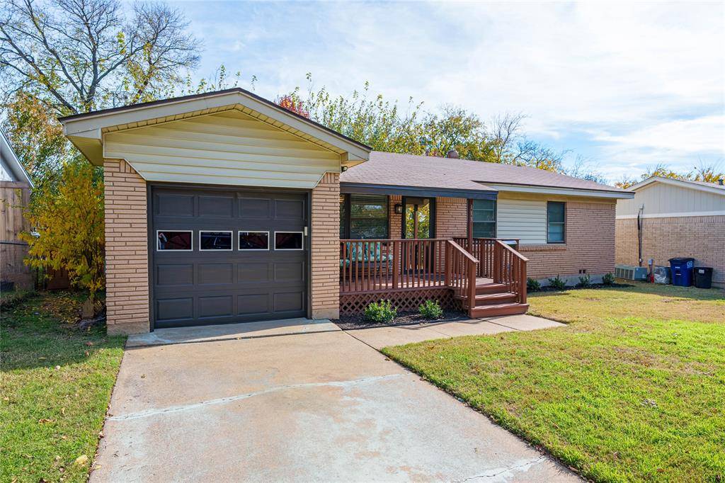 Euless, TX 76040,113 Windward Way