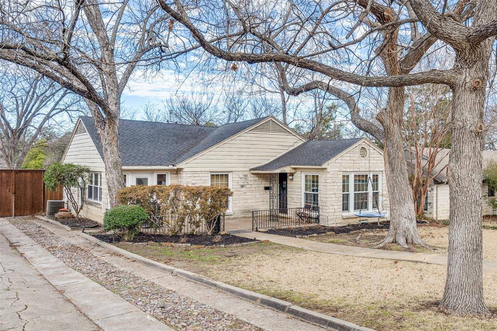 Dallas, TX 75208,1531 Oak Knoll Street