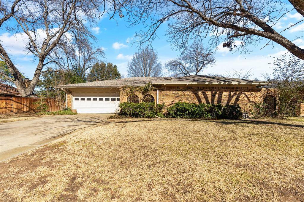 Arlington, TX 76012,2205 Pin Oak Lane