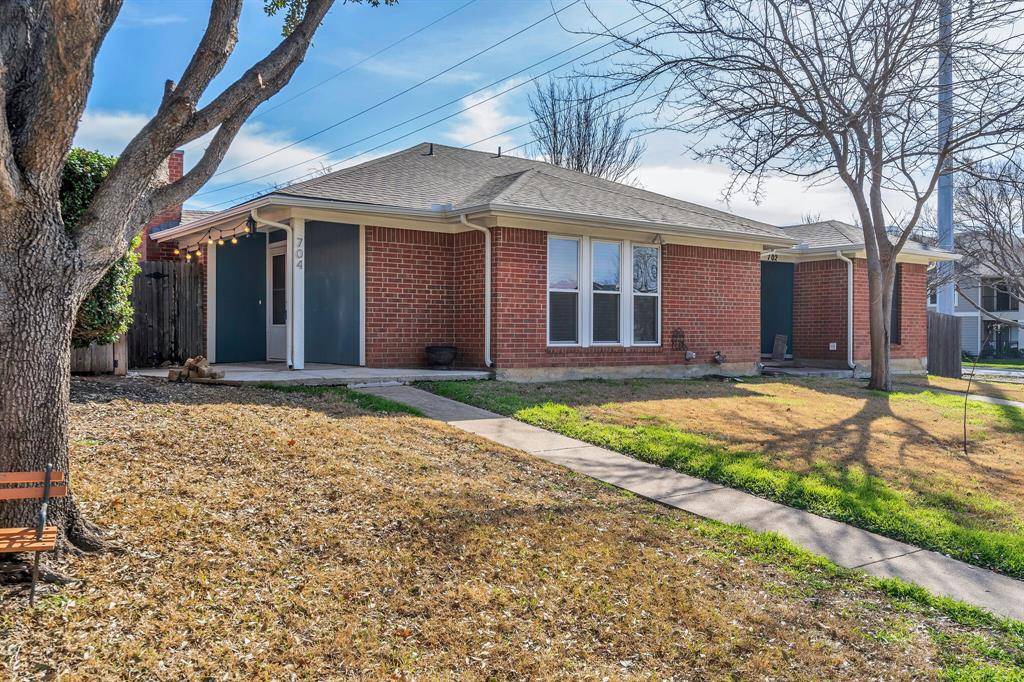 Grapevine, TX 76051,704 Michol Street