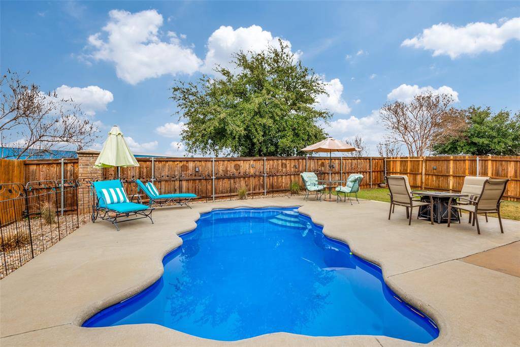 Lake Dallas, TX 75065,499 Grayson Lane