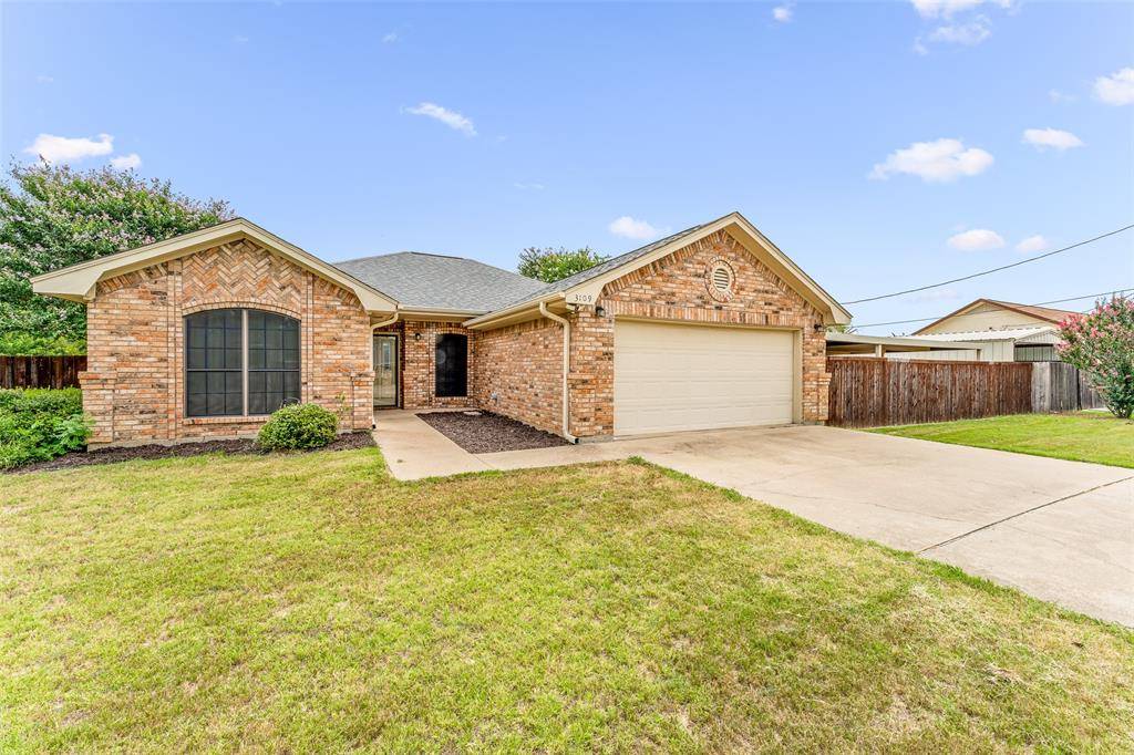 Granbury, TX 76049,3109 Crockett Street