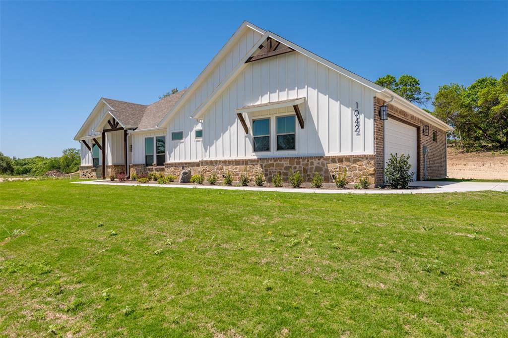 Azle, TX 76020,1042 Meadow Wood Terrace