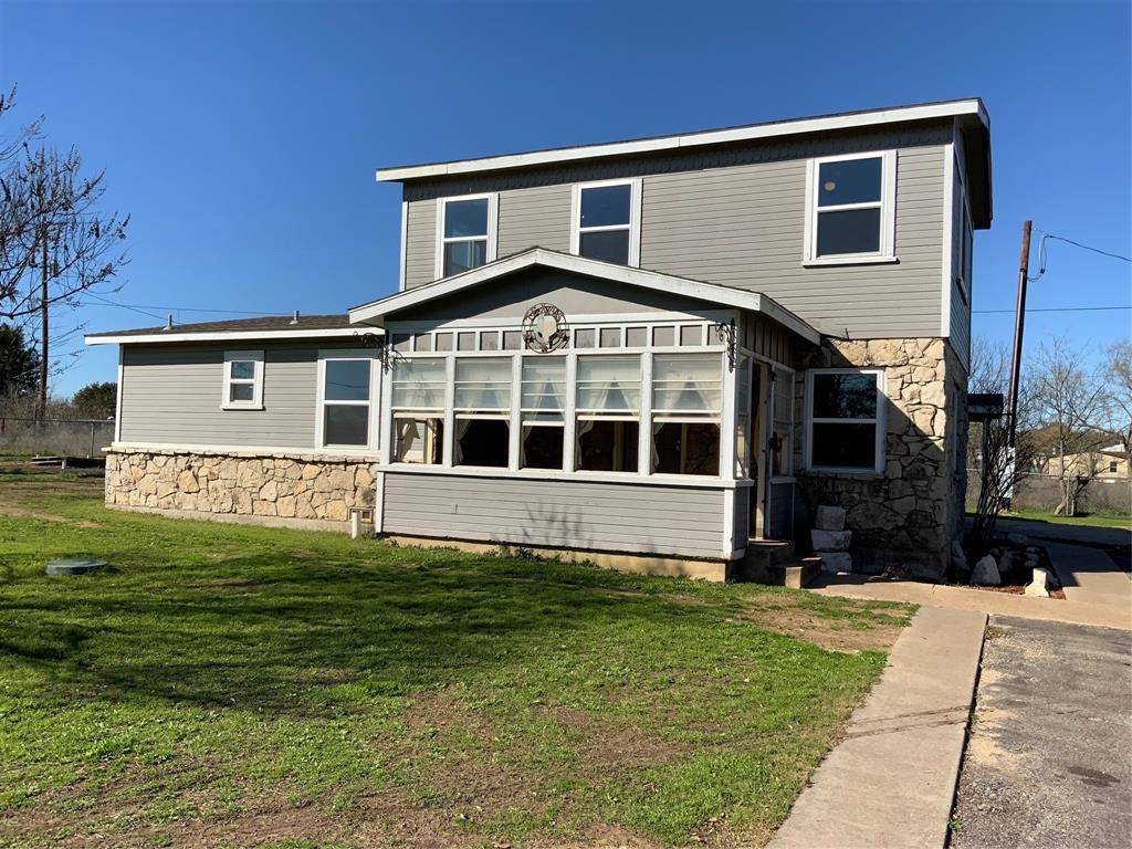 Granbury, TX 76048,3010 Mistletoe Street