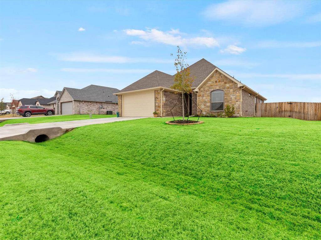 Granbury, TX 76049,3329 Arrow Creek Drive