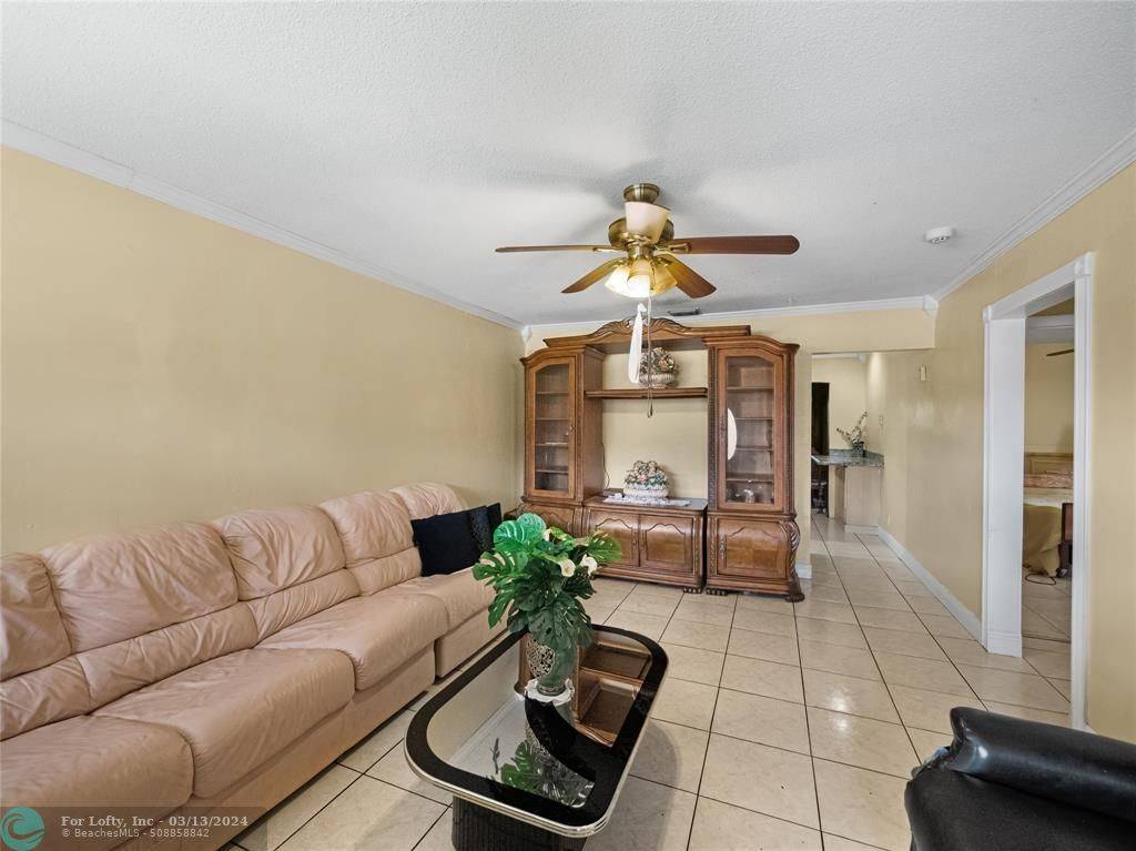 Lauderhill, FL 33313,5721-5725 NW 14th Ct