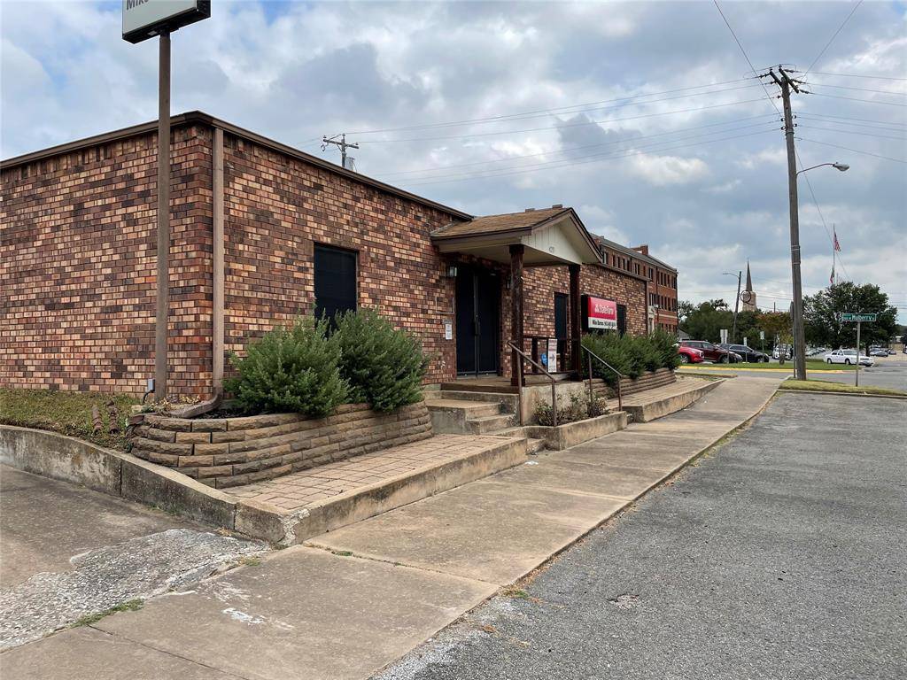 Sherman, TX 75090,423 N Rusk Street