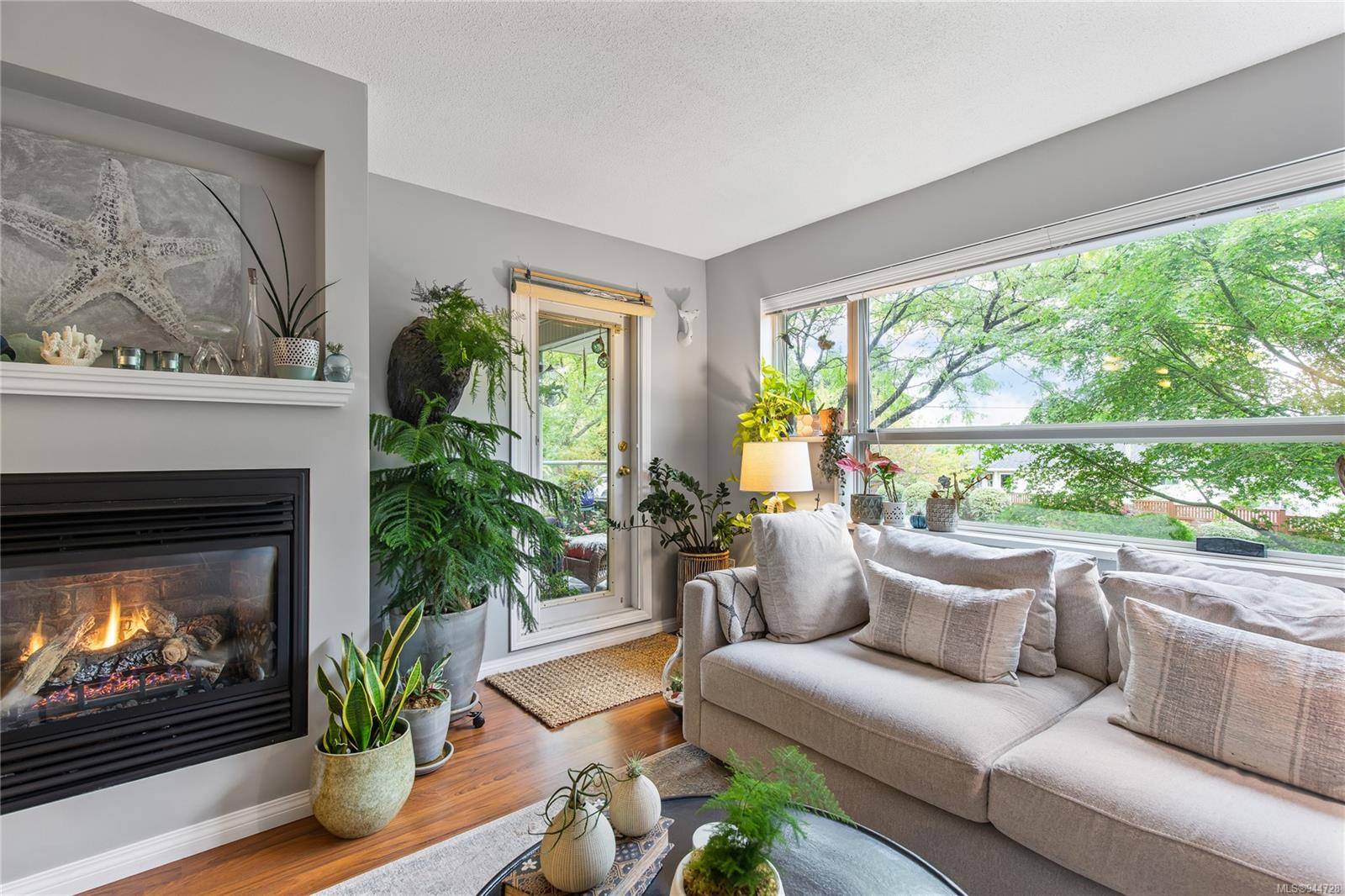 Nanaimo, BC V9S 2H6,770 Poplar St #209