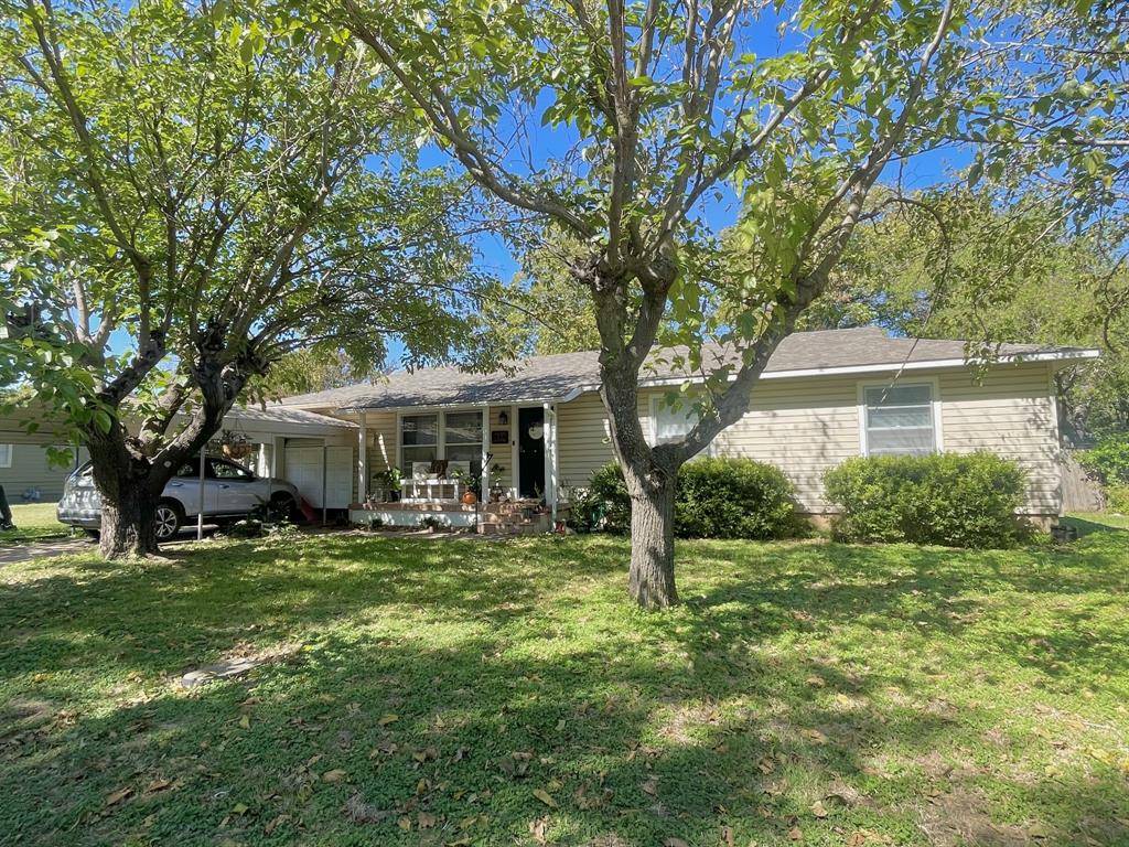 Cleburne, TX 76033,814 Turner Street