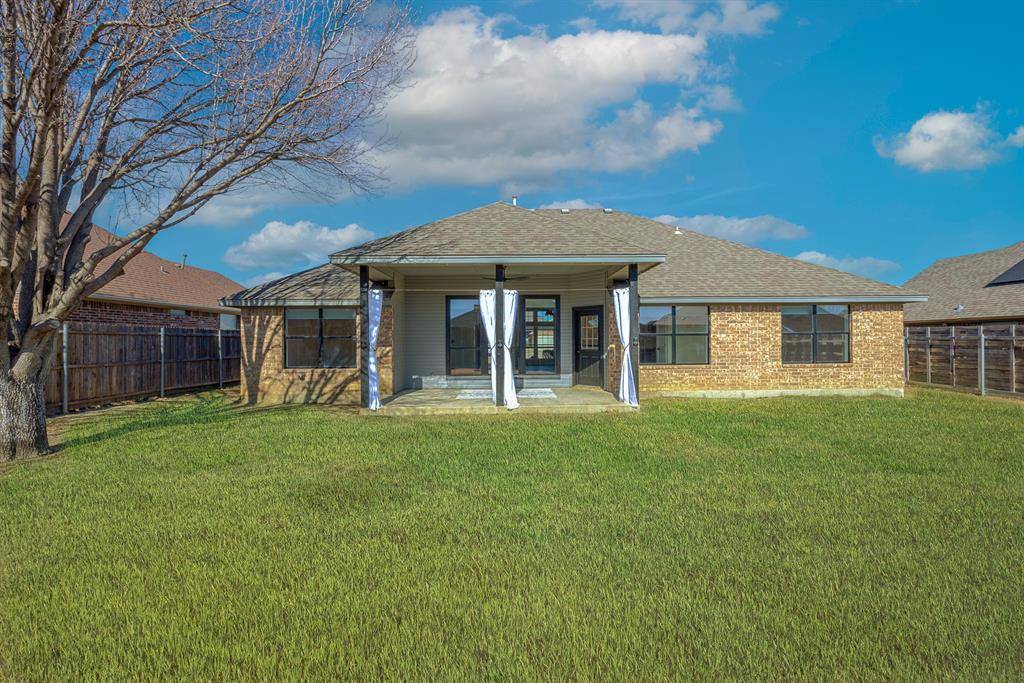 Sanger, TX 76266,2506 Santa Fe Trail