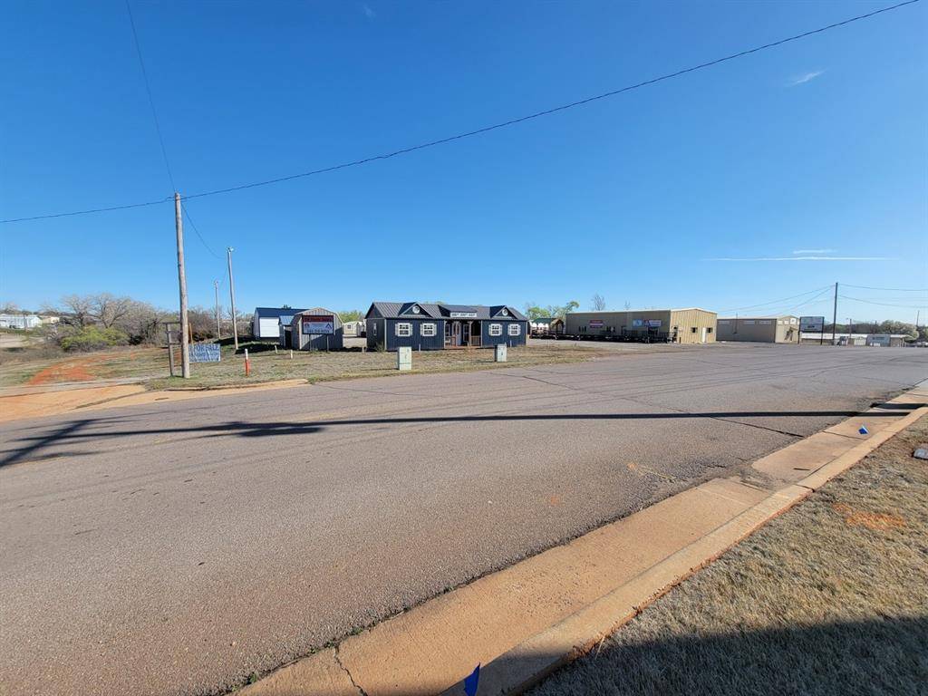 Elk City, OK 73644,101 E 20th Street