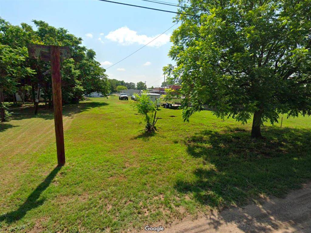 Strawn, TX 76475,000 Hinkson Avenue