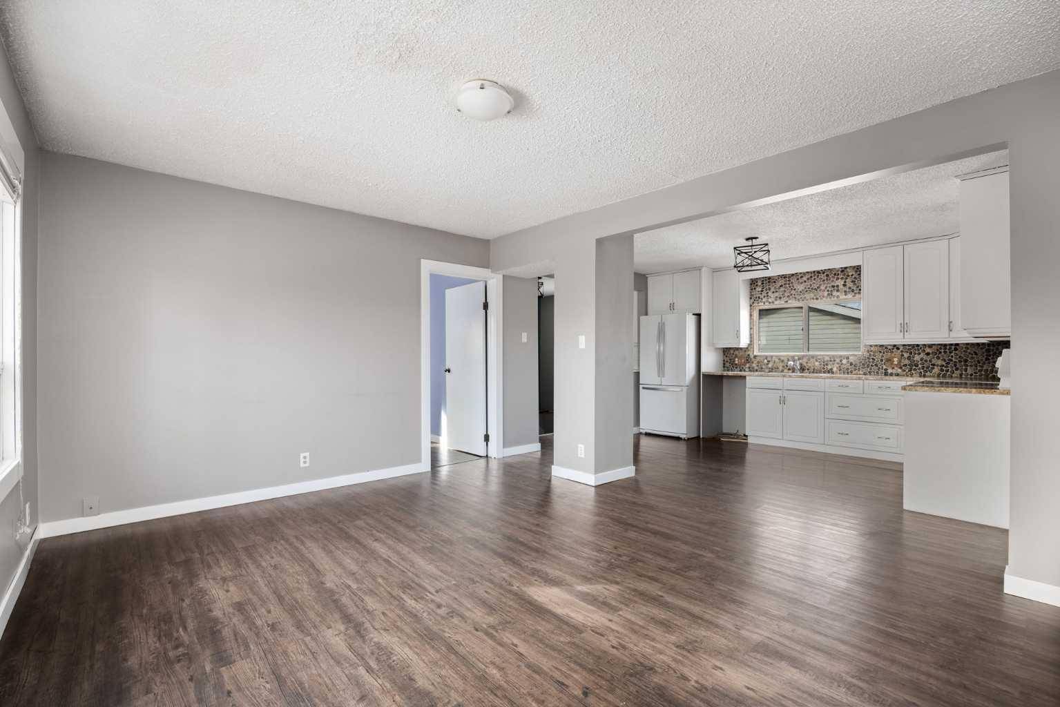 Calgary, AB T3B 2P5,4607 81 ST NW