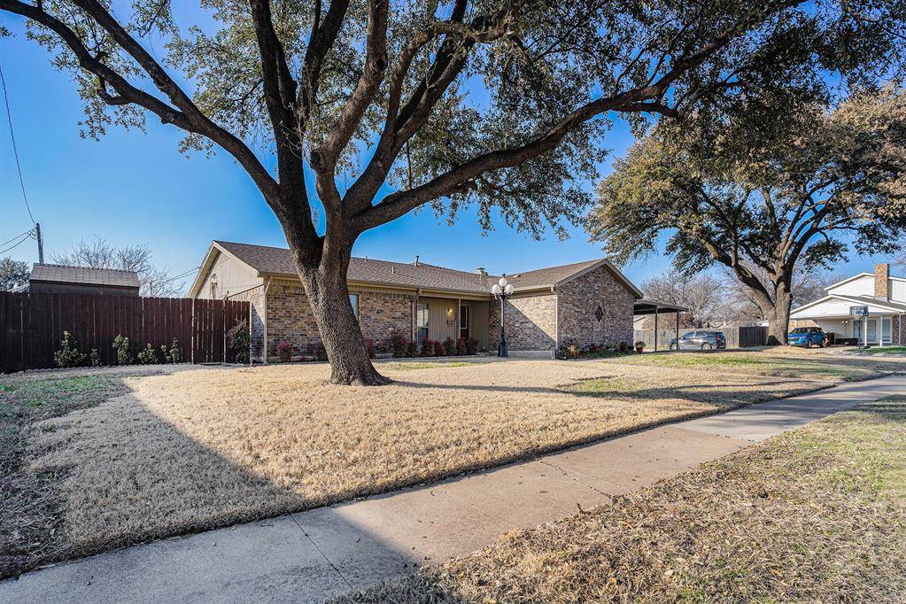 Saginaw, TX 76179,800 Palomino Drive