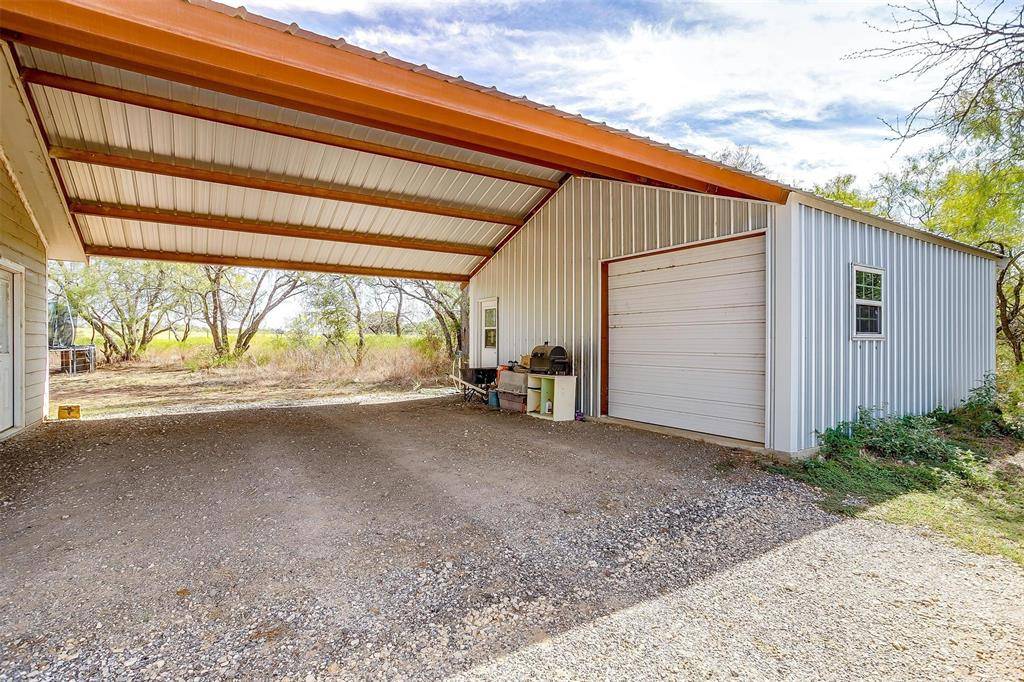 Covington, TX 76636,135 Private Road 14146