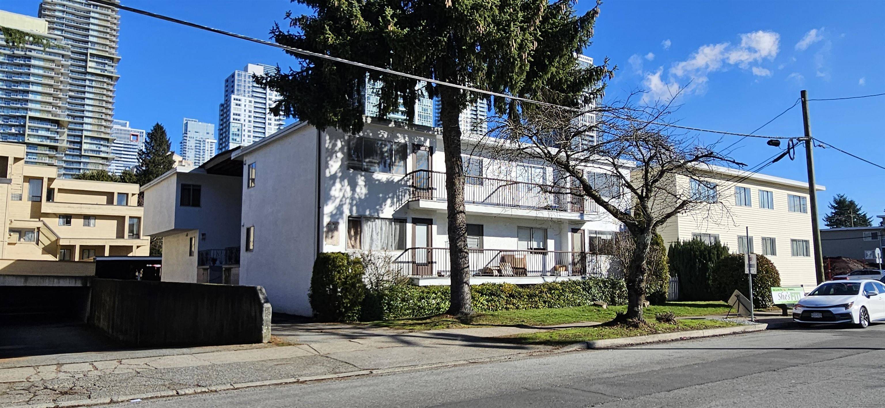 Burnaby, BC V5H 2J5,4271 MAYWOOD STREET