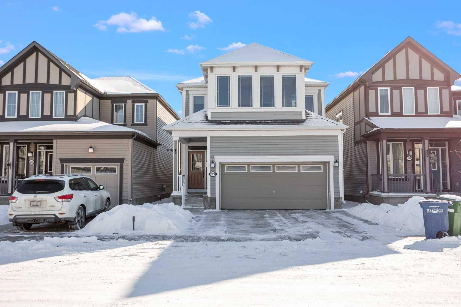 Airdrie, AB T4B 3X3,523 Windbrook HTS SW