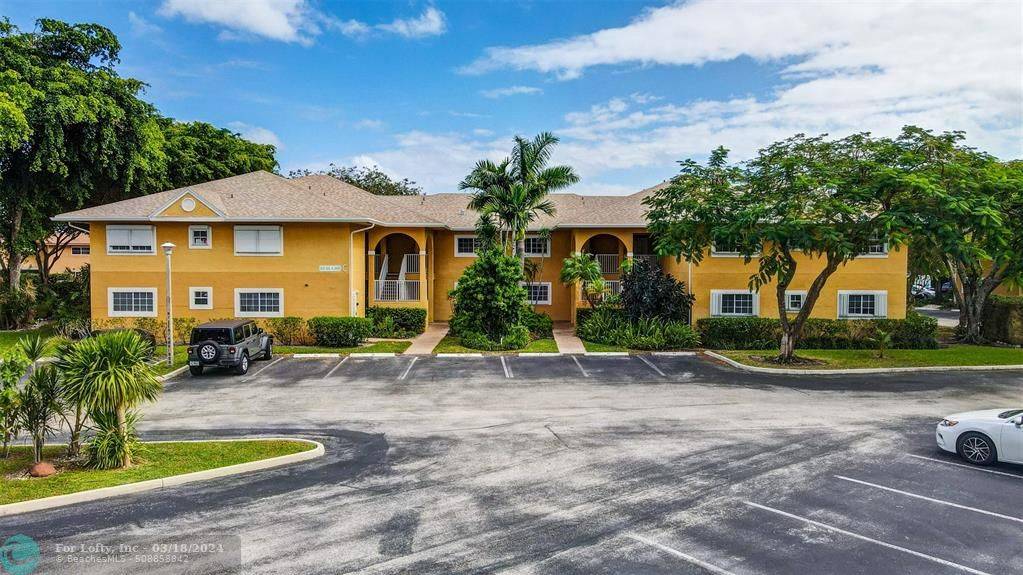 Dania Beach, FL 33004,811 SE 4th Ave  #202