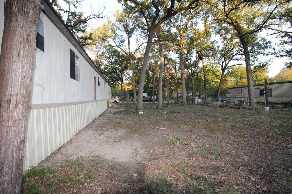 Quinlan, TX 75474,0000 Raven Row