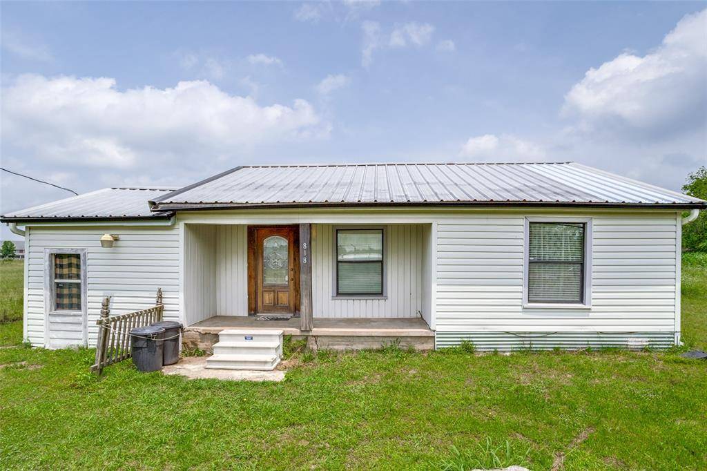 Wills Point, TX 75169,818 Highland Avenue