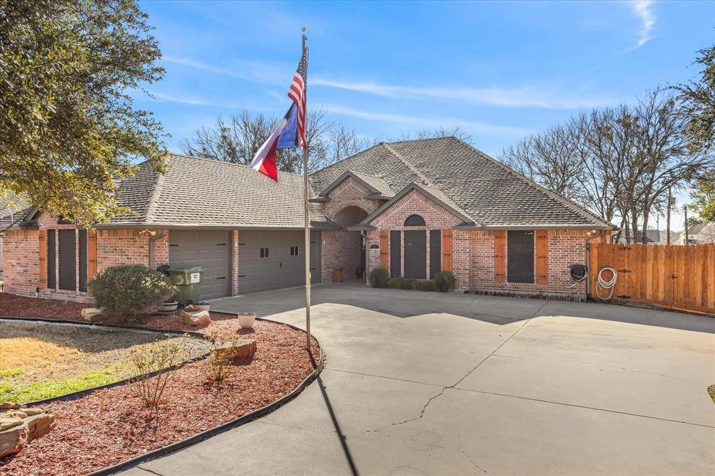 Granbury, TX 76049,207 Sunrise Drive