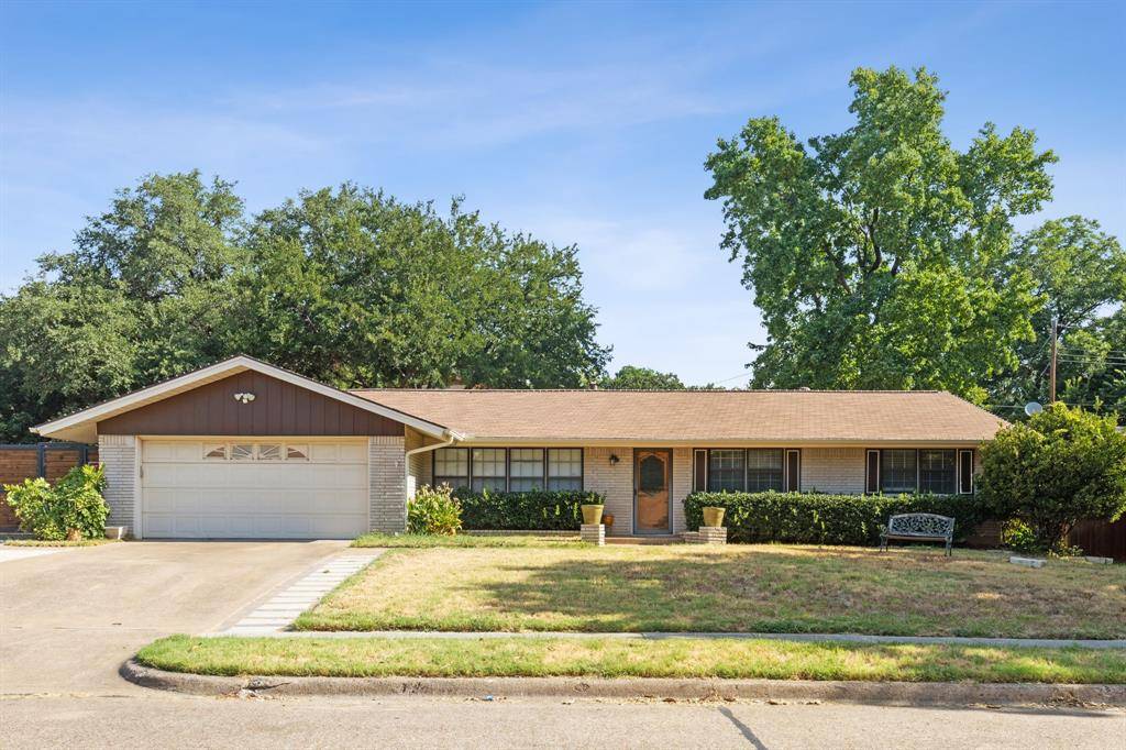 Irving, TX 75060,1422 Glenwick Lane