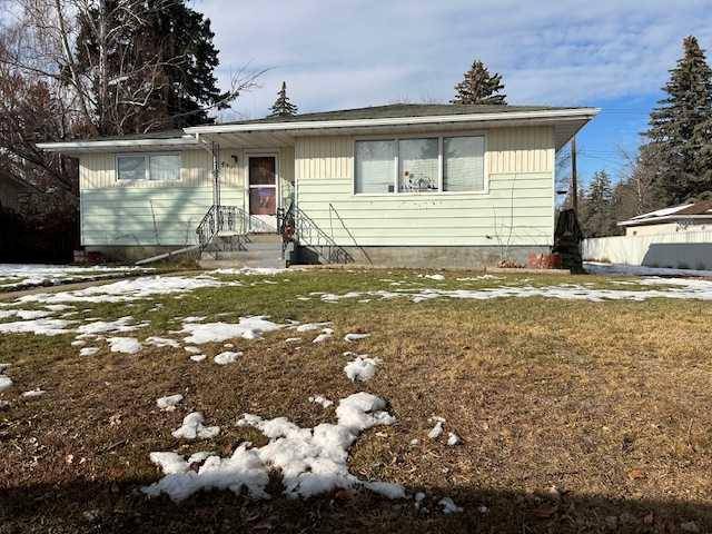 Brooks, AB T1R 0G5,447 3 ST E