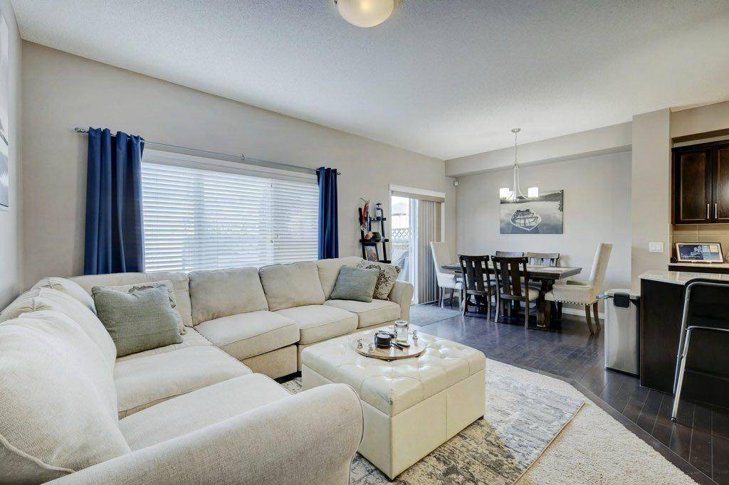 Airdrie, AB T4B 2R9,3429 Hillcrest Rise SW