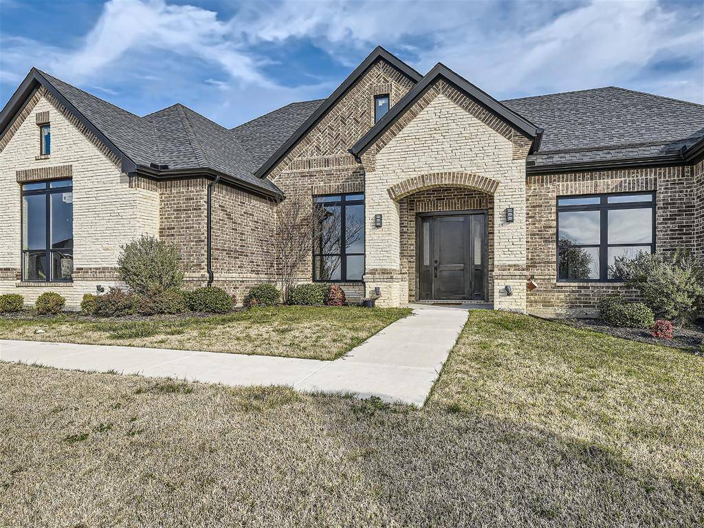 Grand Prairie, TX 75104,819 Bentwater Parkway