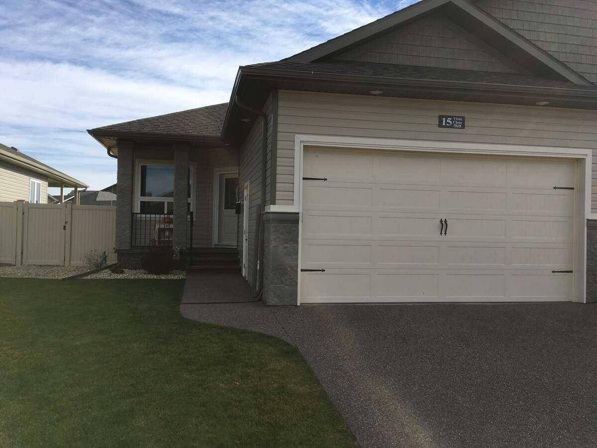 Red Deer, AB T4R 0N8,15 Vista Close