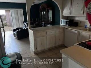 Davie, FL 33314,3764 SW 60TH TE  #15