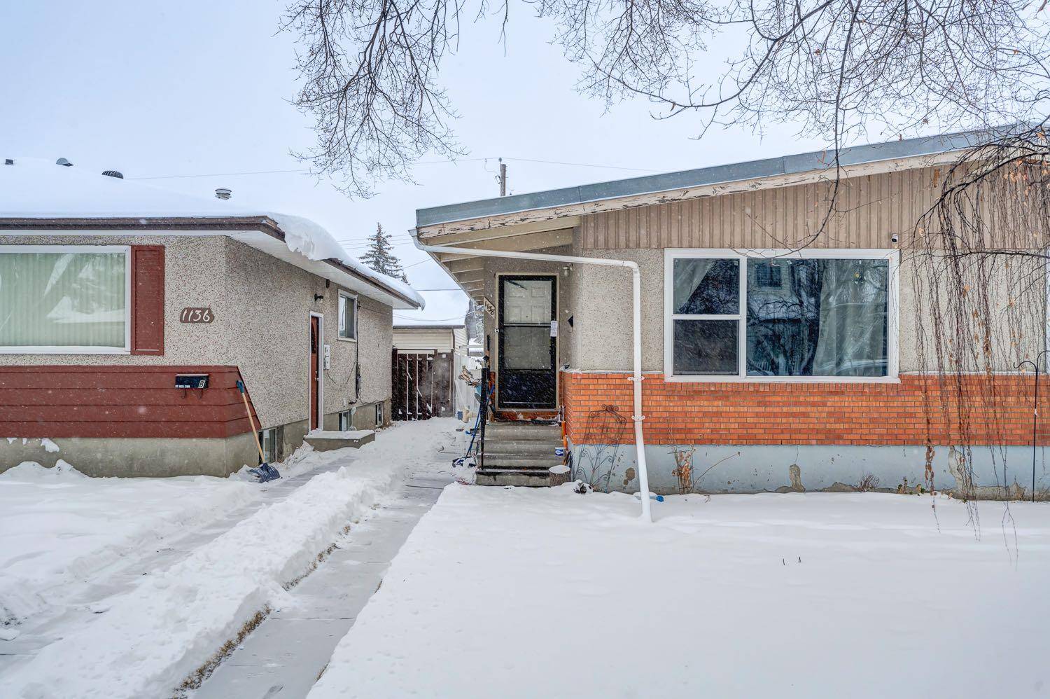 Calgary, AB T3N 1W1,1138 43 ST SW