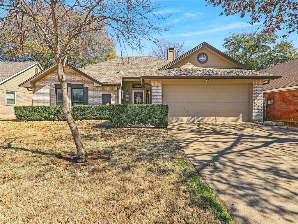 Euless, TX 76039,2704 Knoll Trail