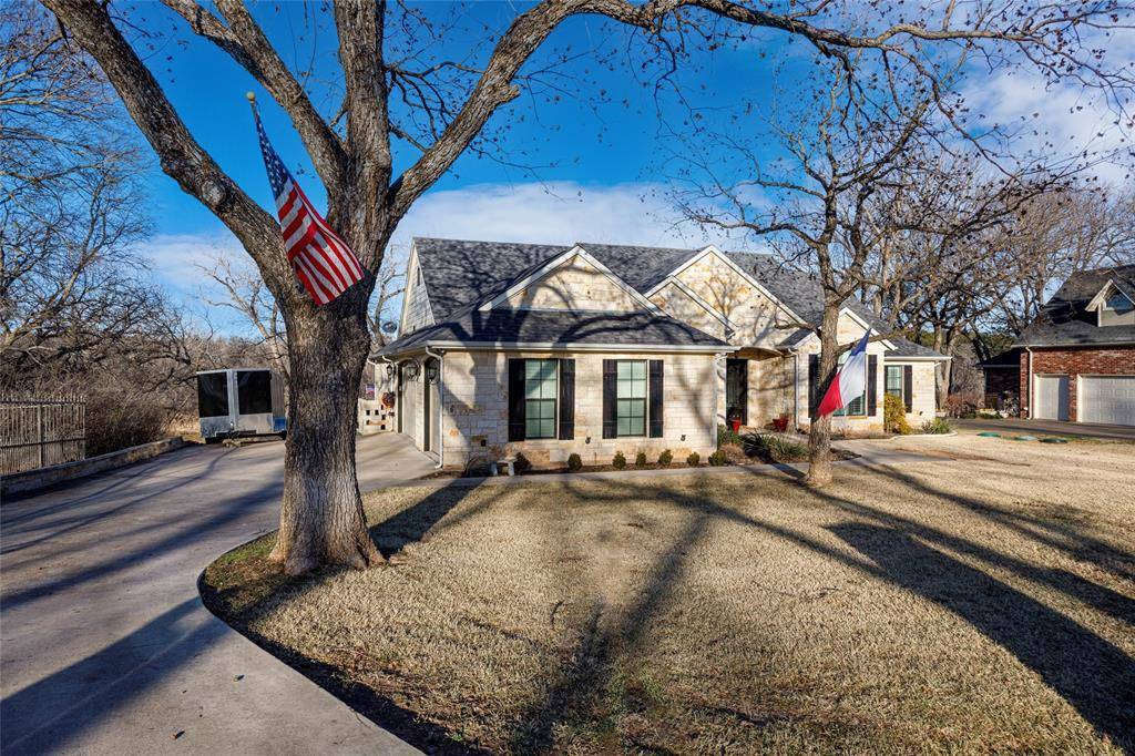 Granbury, TX 76049,8622 Ravenswood Road