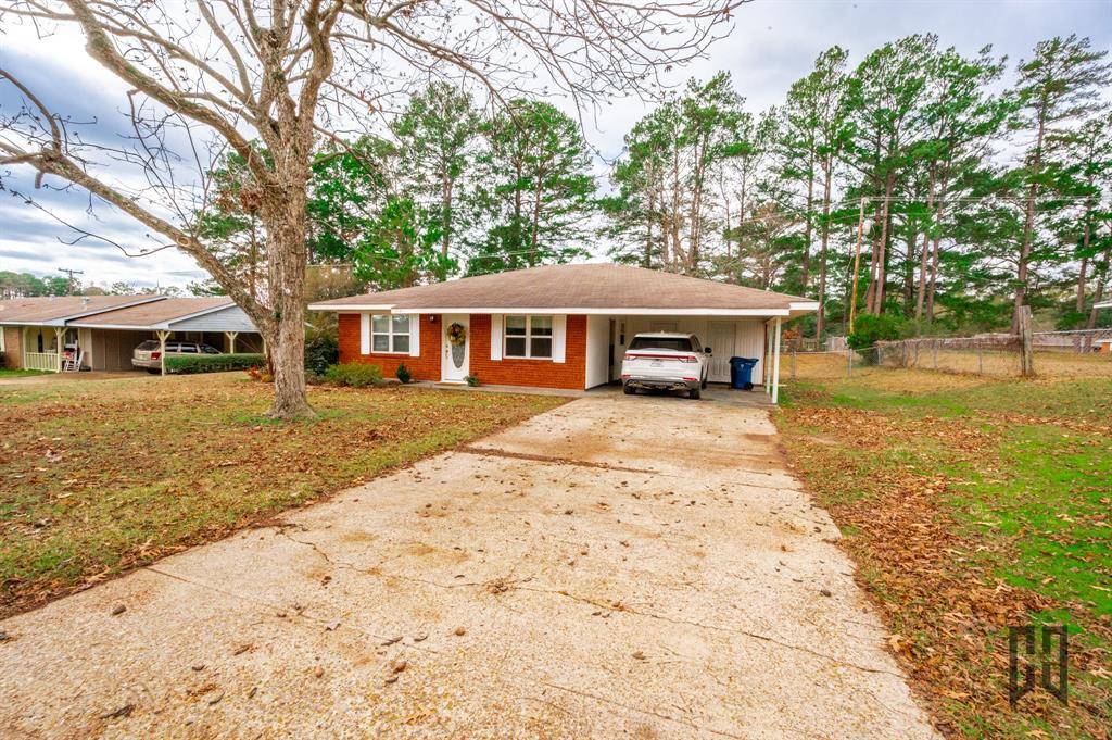 Minden, LA 71055,613 Cline Street