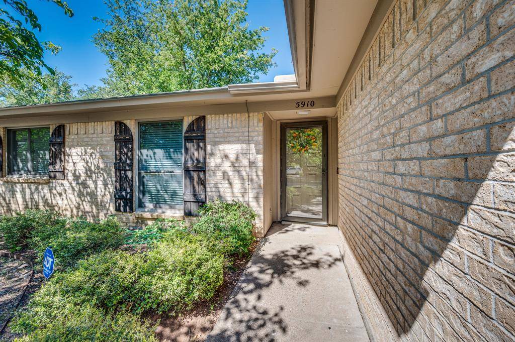 Arlington, TX 76017,5910 Willow View Drive