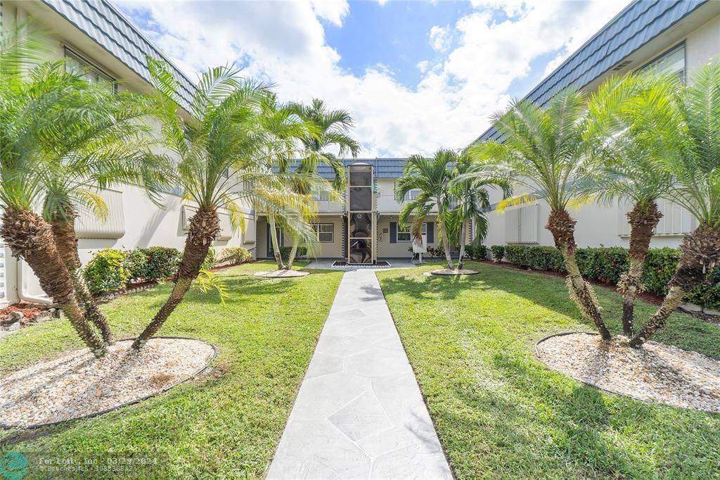 Delray Beach, FL 33446,541 Brittany L  #541