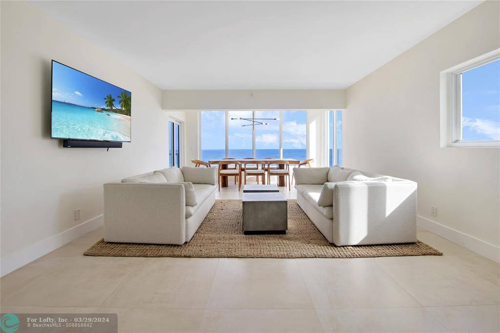 Highland Beach, FL 33487,2909 S Ocean Blvd  #5d3