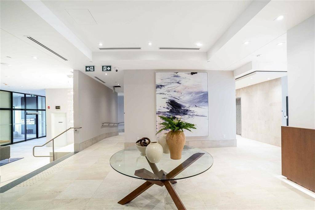 385 Winston Road #PH1906, Grimsby, ON L3M 4E8