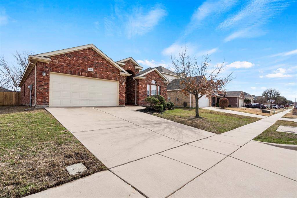 Burleson, TX 76028,817 Pebblecreek Drive