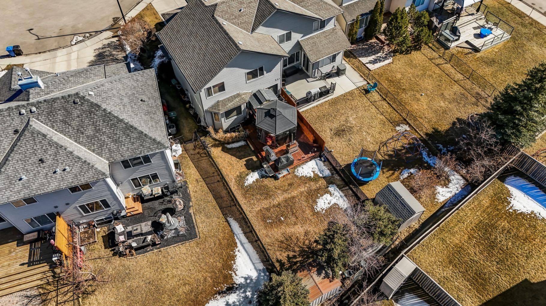 Calgary, AB T3H4W9,157 Cougarstone PL SW