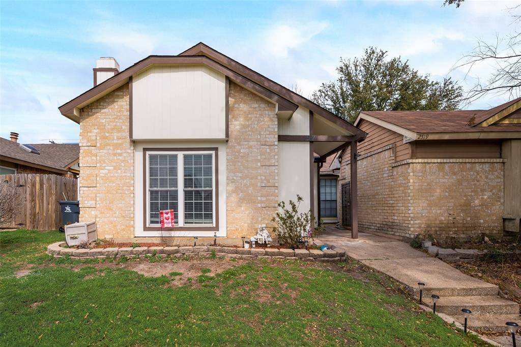 Arlington, TX 76014,2517 Sunflower Drive