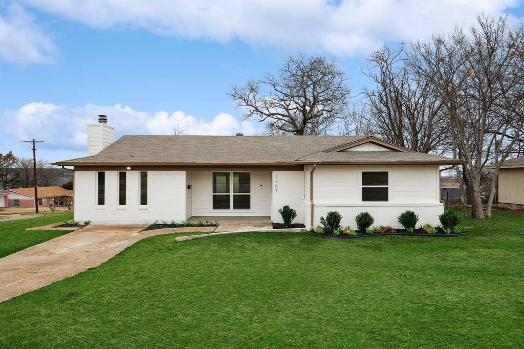 Dallas, TX 75241,1307 Laura Lane