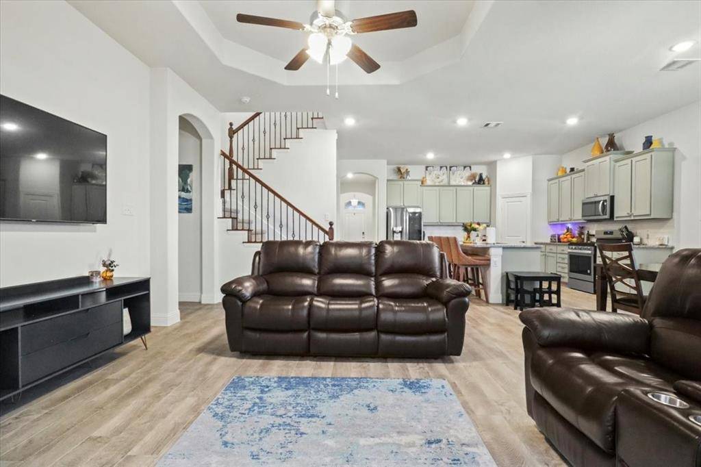 Little Elm, TX 76227,1437 Grassy Knoll Trail